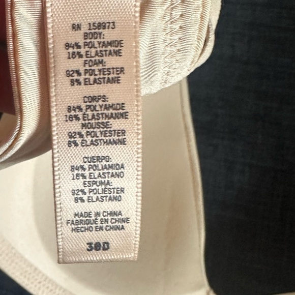 SKIMS Lightly  Lined Bra 30D - Picture 2 of 3